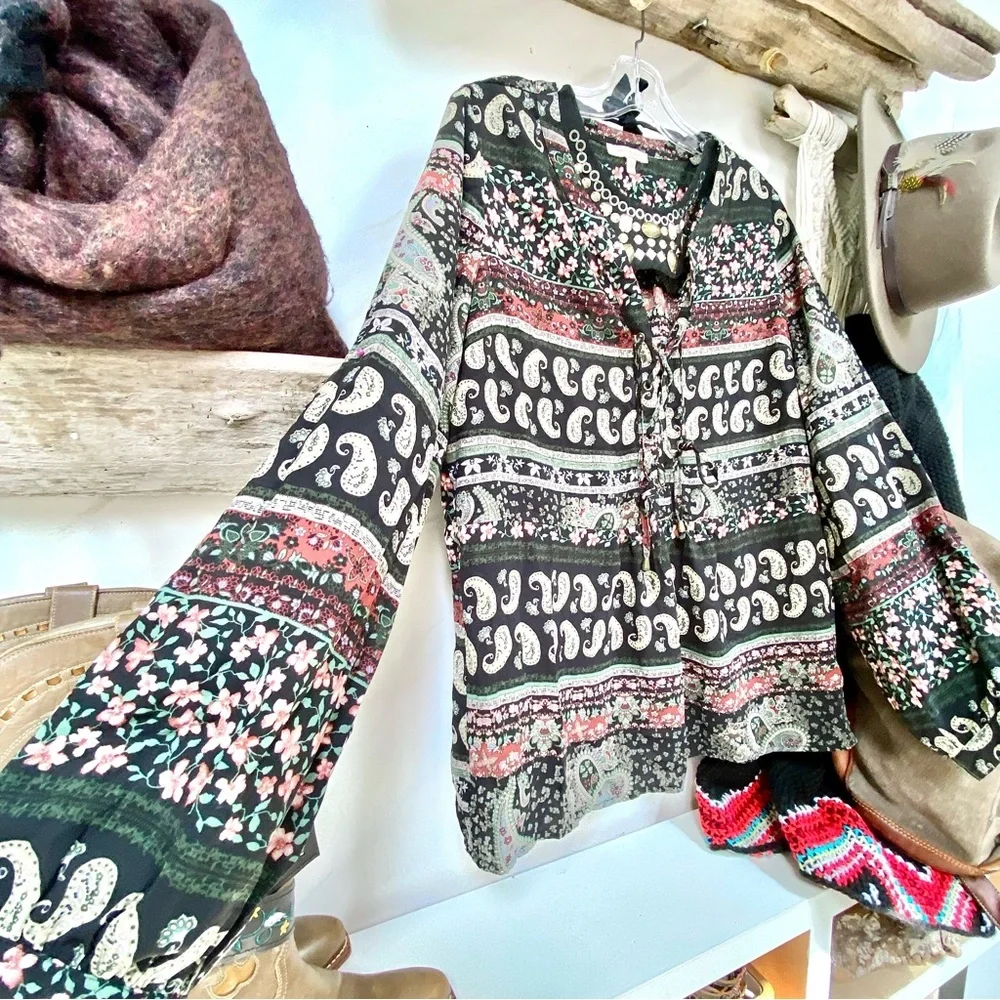 Anthropologie Skies Are Blue Boho paisley blouse w western/Gypsy/prairie vibe - Picture 7 of 10